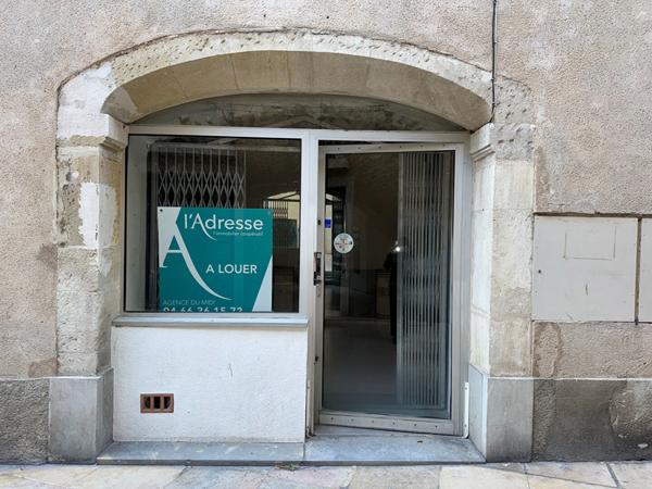 Local commercial centre historique de Nîmes