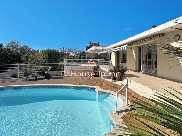 Maison à vendre 7 pièces de 239 m²