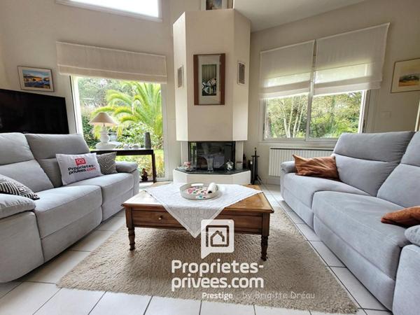 29950 CLOHARS FOUESNANT Maison d'architecte  6 pièce(s) 183 m2 environ