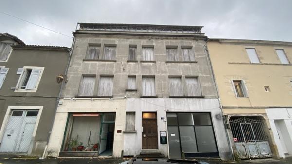 Immeuble à vendre |  Thiviers |  367 m²
