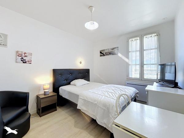 Appartement 85 000 € Rochefort 1 pièce 17 m² DPE C