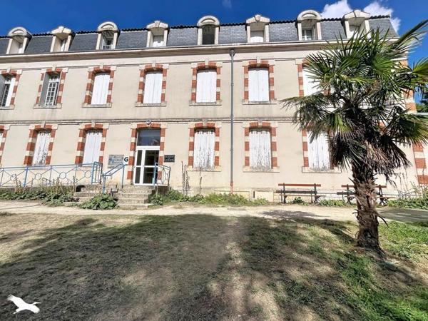 Appartement 85 000 € Rochefort 1 pièce 17 m² DPE C