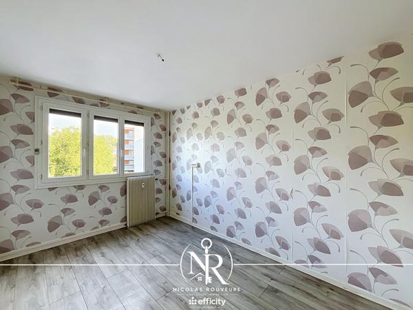 Appartement
         4 pièces
        - 79 m² Exclusivité 170 000 € *