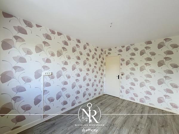 Appartement
         4 pièces
        - 79 m² Exclusivité 170 000 € *