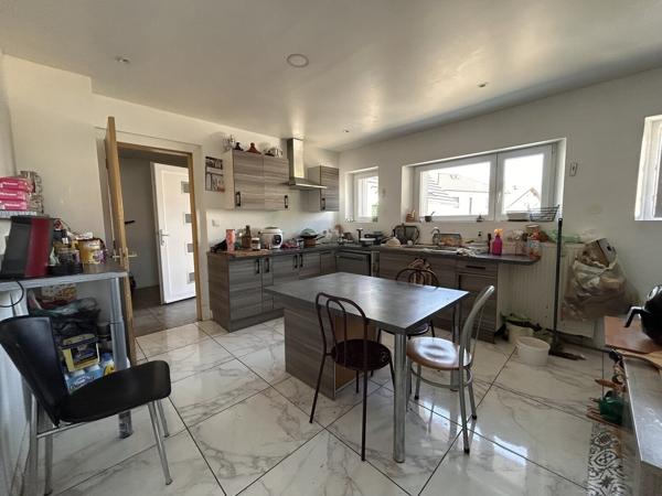Maison de plain-pied, 6 pièces, 124 m2, sur 4,84 ares à Cernay (68700) 275 000 € H.A.I.*