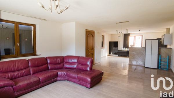 Maison 4 pièces de 197 m² à Hérimoncourt (25310)