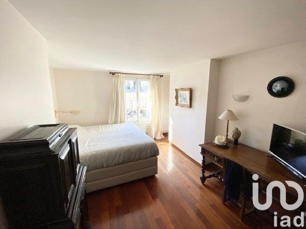 Triplex 6 pièces de 159 m² à Châtillon (92320)