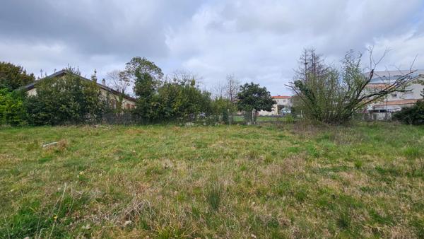 Achat terrain Bassens - 600 m² - 199 500 €