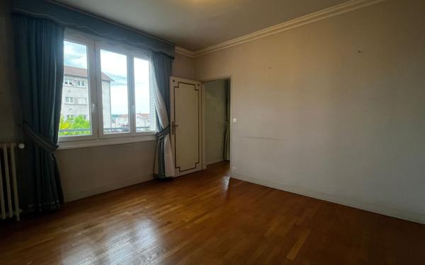 Appartement à vendre    4 pièces • 99,76 m2 Limoges