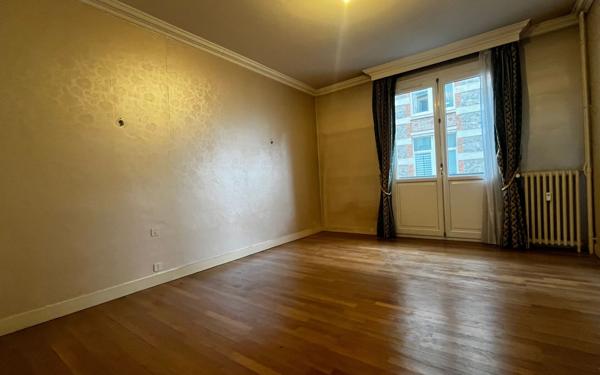 Appartement à vendre    4 pièces • 99,76 m2 Limoges