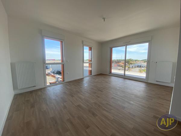 Appartement à louer Clisson : 4 pièces, 84m² avec 3 chambre(s) à 1 030€ - AJP Immobilier Clisson