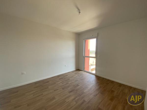 Appartement à louer Clisson : 4 pièces, 84m² avec 3 chambre(s) à 1 030€ - AJP Immobilier Clisson