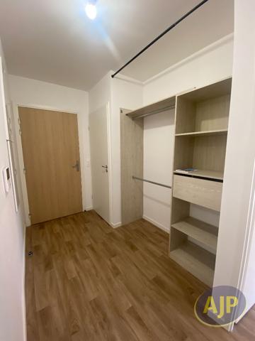 Appartement à louer Clisson : 4 pièces, 84m² avec 3 chambre(s) à 1 030€ - AJP Immobilier Clisson