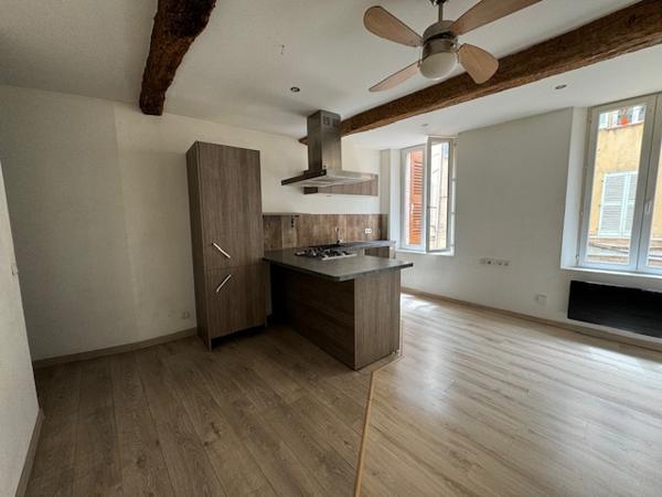 Draguignan (83300) DRAGUIGNAN rue de Trans appartement type 2 pièces à LOUER