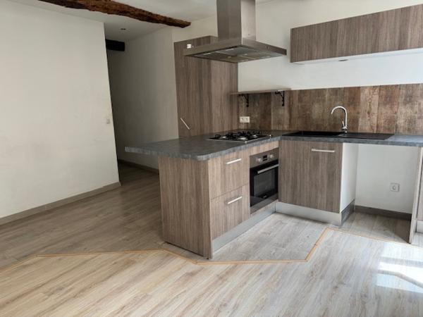 Draguignan (83300) DRAGUIGNAN rue de Trans appartement type 2 pièces à LOUER