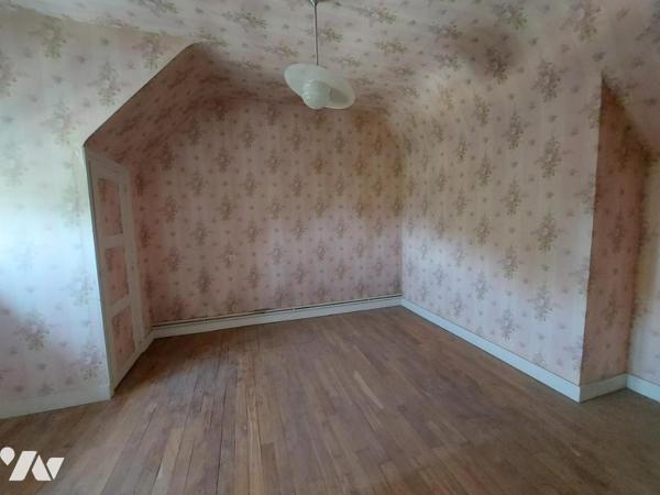 MAISON 194M2 SUR UNE PARCELLE DE 1474M² 
