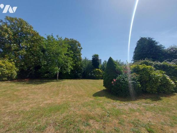 MAISON 194M2 SUR UNE PARCELLE DE 1474M² 
