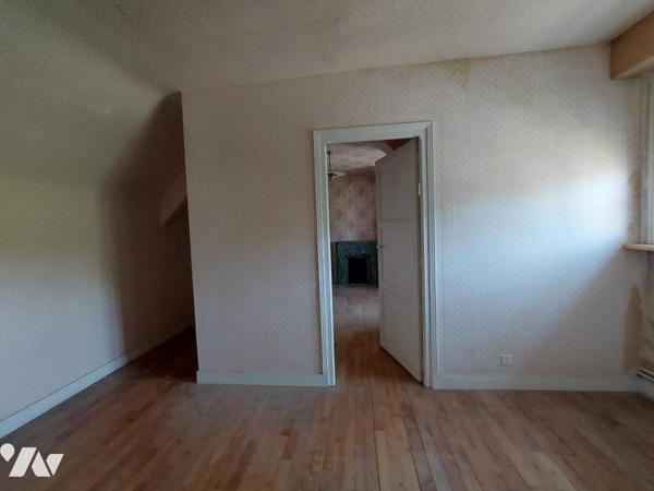 MAISON 194M2 SUR UNE PARCELLE DE 1474M² 