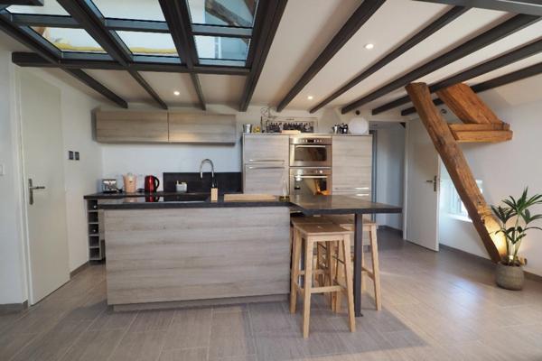 Dpt Rhône (69), TASSIN LA DEMI LUNE à vendre LOFT en Duplex T2bis/T3 d'environ 70 m² utiles, Parc, Atypique, dernier étage