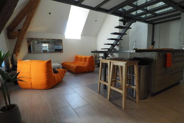 Dpt Rhône (69), TASSIN LA DEMI LUNE à vendre LOFT en Duplex T2bis/T3 d'environ 70 m² utiles, Parc, Atypique, dernier étage