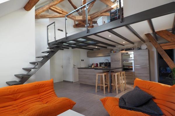 Dpt Rhône (69), TASSIN LA DEMI LUNE à vendre LOFT en Duplex T2bis/T3 d'environ 70 m² utiles, Parc, Atypique, dernier étage