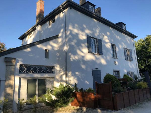 Dpt Rhône (69), TASSIN LA DEMI LUNE à vendre LOFT en Duplex T2bis/T3 d'environ 70 m² utiles, Parc, Atypique, dernier étage