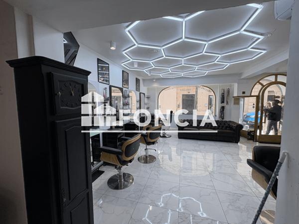 Location Local commercial 3 pièces 78 m² - Nimes 30000