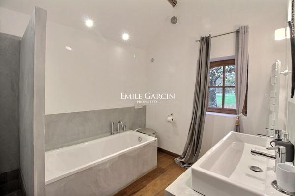 A VENDRE- Saint Sauveur en Puisaye - Bourgogne - 89-  Hameau 6 longères 17 ch-Idéal projet touristique- Hameau-18 ch avec piscine et spa sur parc de 7ha.