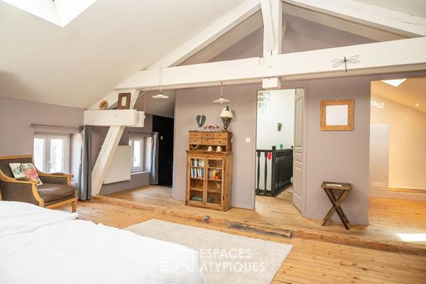 Maison bourgeoise avec piscine et jardin paysager en centre ville