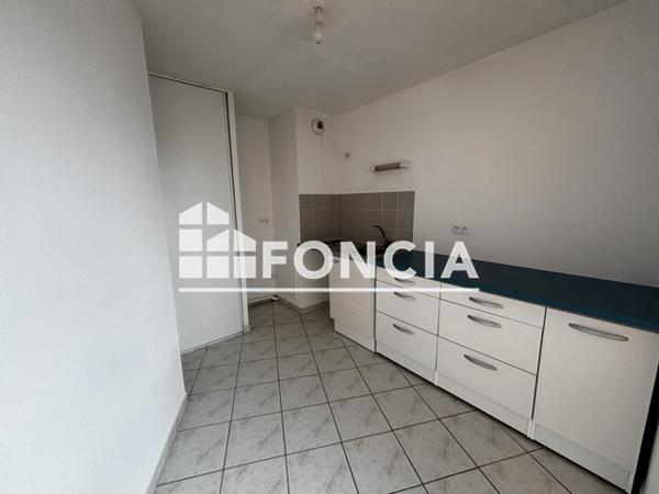 Location Studio 38.63 m² - 41 RUE DES MARTYRS Joue-les-tours 37300