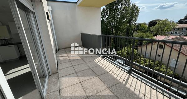 À vendre Appartement 3 pièces 62.8 m² - Décines-charpieu 69150