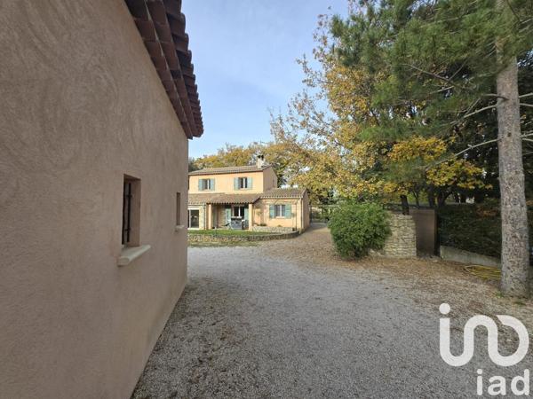 Maison traditionnelle 5 pièces de 250 m² à Peyrolles-en-Provence (13860)