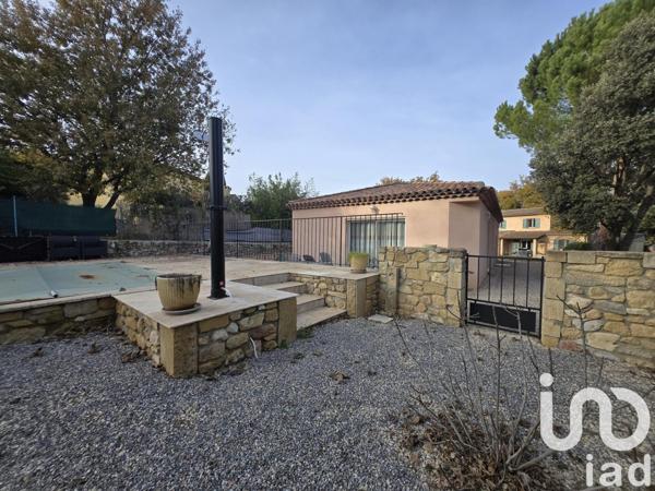 Maison traditionnelle 5 pièces de 250 m² à Peyrolles-en-Provence (13860)