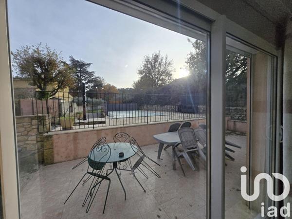 Maison traditionnelle 5 pièces de 250 m² à Peyrolles-en-Provence (13860)