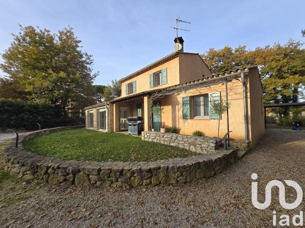 Maison traditionnelle 5 pièces de 250 m² à Peyrolles-en-Provence (13860)