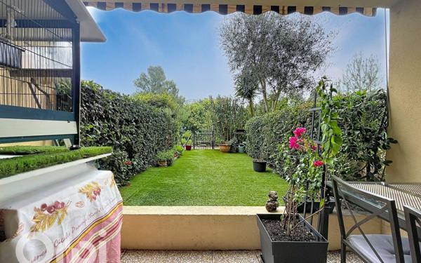 Appartement à vendre    1 pièce • 26,40 m2 Saint-Raphaël