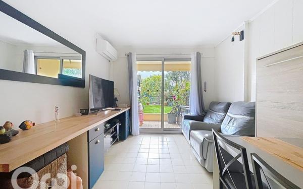 Appartement à vendre    1 pièce • 26,40 m2 Saint-Raphaël