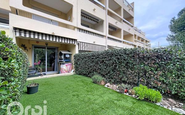 Appartement à vendre    1 pièce • 26,40 m2 Saint-Raphaël