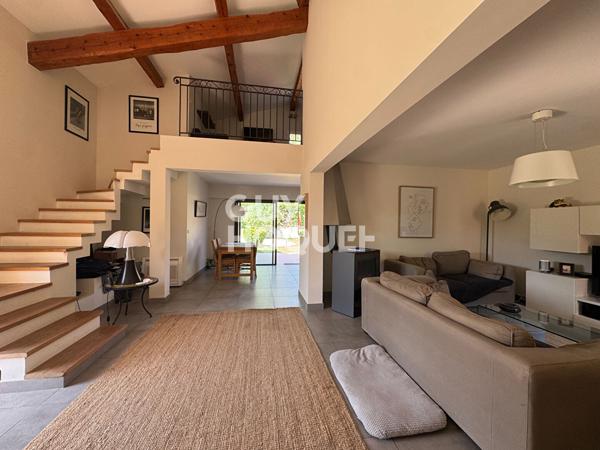 Maison Isle Sur La Sorgue 5 pièce(s) 175m2