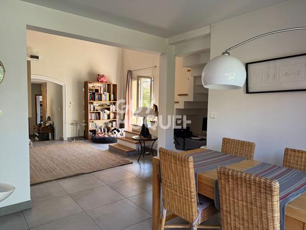 Maison Isle Sur La Sorgue 5 pièce(s) 175m2