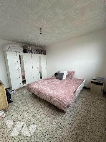 Située sur la commune de Fort-Mardyck, cette maison individuelle de 115 m², construite en 1971,...