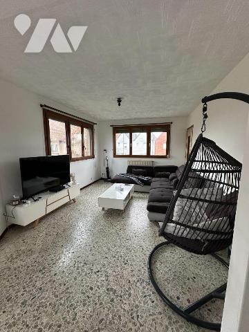 Située sur la commune de Fort-Mardyck, cette maison individuelle de 115 m², construite en 1971,...