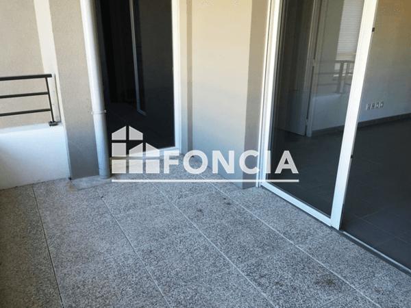 Location Appartement 2 pièces 40.8 m² - 4 AVENUE RAOUL FOLLERAU Marseille 13011