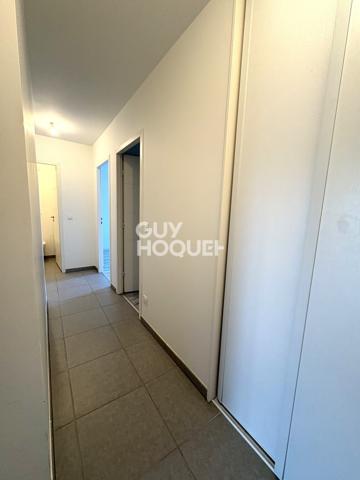 APPARTEMENT À LOUER DE 4 PIÈCES DE 76,40 M²