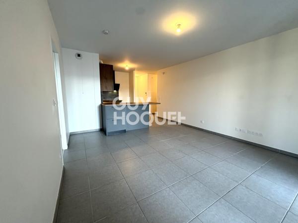 APPARTEMENT À LOUER DE 4 PIÈCES DE 76,40 M²