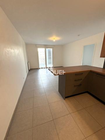 APPARTEMENT À LOUER DE 4 PIÈCES DE 76,40 M²