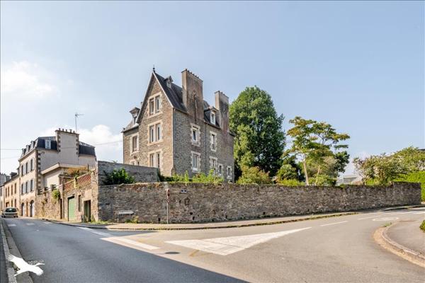 Maison à vendre |  Morlaix |  15 pièces | 350 m²