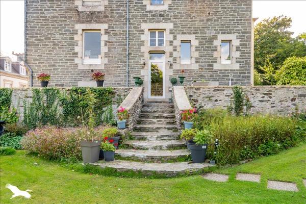 Maison à vendre |  Morlaix |  15 pièces | 350 m²