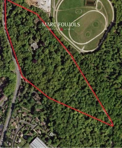 Château avec un Terrain de 8 hectares au Nord de Paris
