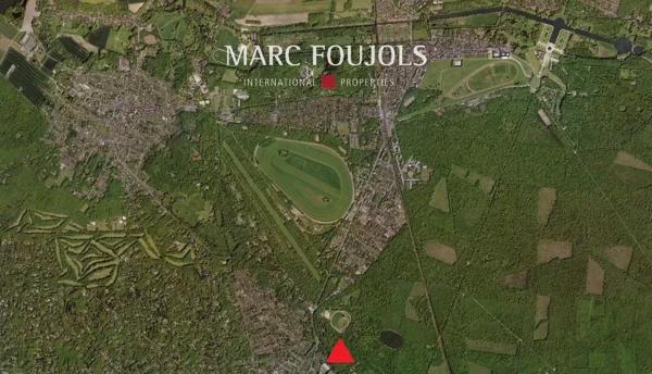 Château avec un Terrain de 8 hectares au Nord de Paris